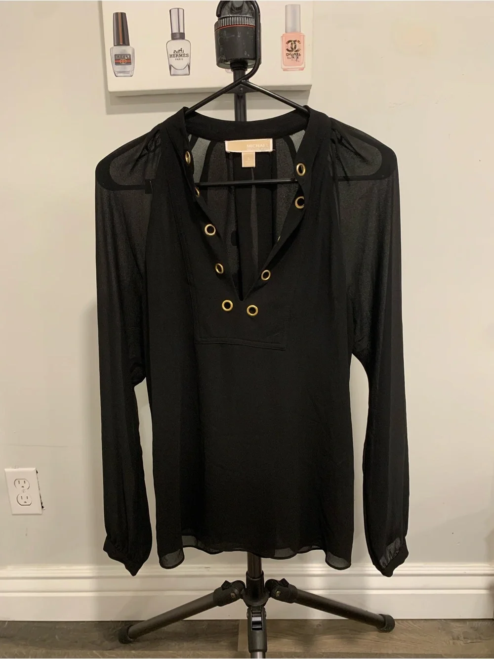 Michael Kors Black Sheer Grommet-Detail Long Sleeve Top - GB013
